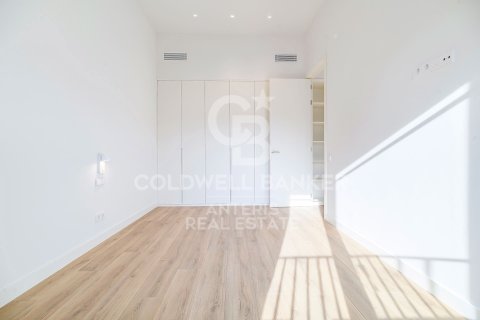 Ático de 2 dormitorios en venta en Barcelona, Cataluña, Spain № 5336 - foto 16