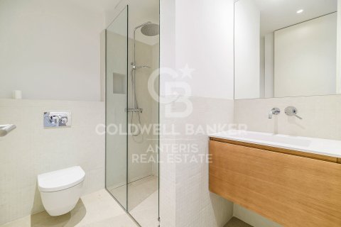 Ático de 2 dormitorios en venta en Barcelona, Cataluña, Spain № 5336 - foto 17