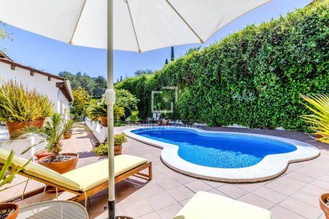 Villa de 4 dormitorios en venta en Sitges, Barcelona, Cataluña, Spain № 6593 - foto 13