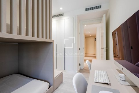 Apartamento de 3 dormitorios en venta en Esplugues de Llobregat, Barcelona, Cataluña, Spain № 6590 - foto 27