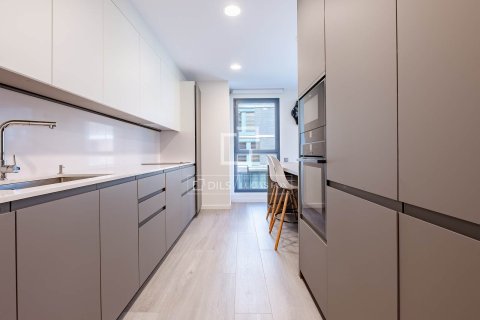 Apartamento de 3 dormitorios en venta en Esplugues de Llobregat, Barcelona, Cataluña, Spain № 6590 - foto 11