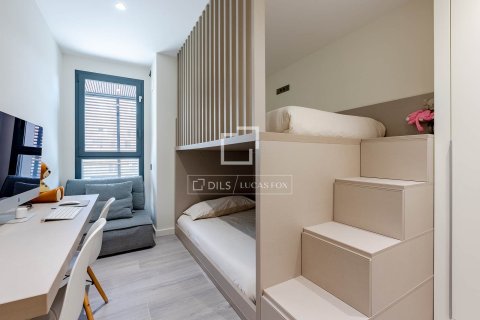 Apartamento de 3 dormitorios en venta en Esplugues de Llobregat, Barcelona, Cataluña, Spain № 6590 - foto 25