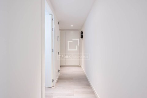 Apartamento de 3 dormitorios en venta en Esplugues de Llobregat, Barcelona, Cataluña, Spain № 6590 - foto 24