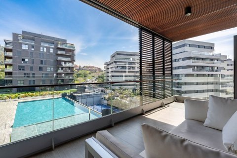 Apartamento de 3 dormitorios en venta en Esplugues de Llobregat, Barcelona, Cataluña, Spain № 6590
