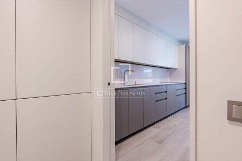 Apartamento de 3 dormitorios en venta en Esplugues de Llobregat, Barcelona, Cataluña, Spain № 6590 - foto 14