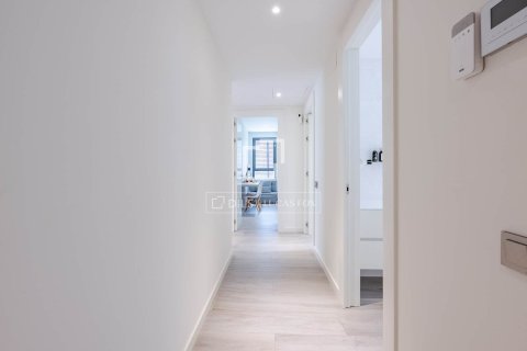 Apartamento de 3 dormitorios en venta en Esplugues de Llobregat, Barcelona, Cataluña, Spain № 6590 - foto 16