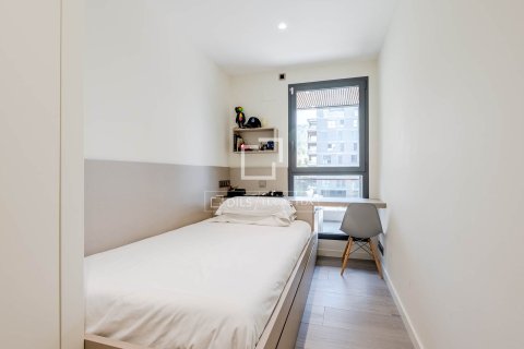Apartamento de 3 dormitorios en venta en Esplugues de Llobregat, Barcelona, Cataluña, Spain № 6590 - foto 29