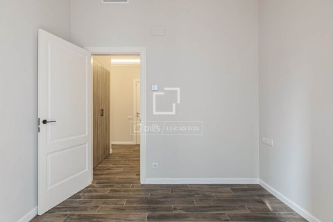 Купить квартиру в Барселона, Испания с 3 спальни, 119м², № 6591 - фото 16