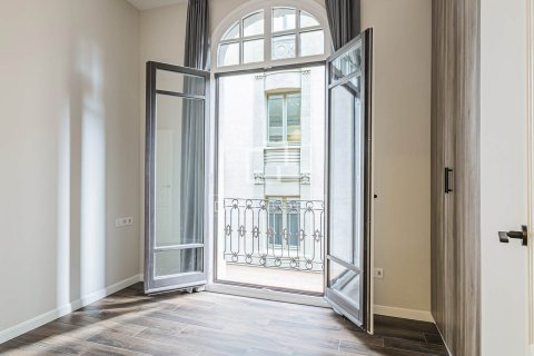 Купить квартиру в Барселона, Испания с 3 спальни, 119м², № 6591 - фото 15