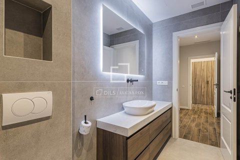 Купить квартиру в Барселона, Испания с 3 спальни, 119м², № 6591 - фото 20