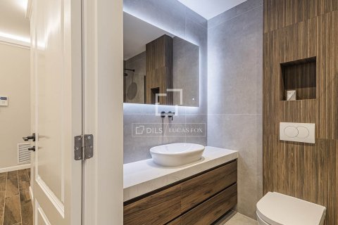Купить квартиру в Барселона, Испания с 3 спальни, 119м², № 6591 - фото 12
