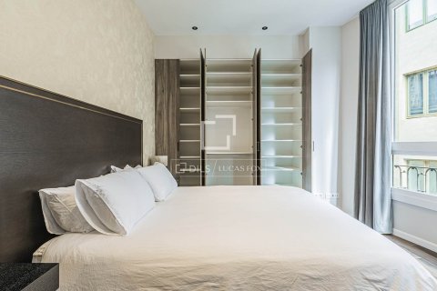 Купить квартиру в Барселона, Испания с 3 спальни, 119м², № 6591 - фото 23