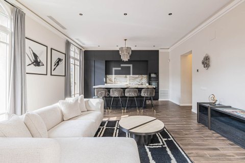 Купить квартиру в Барселона, Испания с 3 спальни, 119м², № 6591 - фото 5