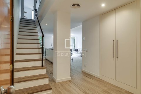 Apartamento de 3 dormitorios en alquiler en Barcelona, Cataluña, Spain № 6589 - foto 9