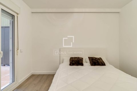 Apartamento de 3 dormitorios en alquiler en Barcelona, Cataluña, Spain № 6589 - foto 25