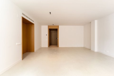 Apartamento de 4 dormitorios en venta en Barcelona, Cataluña, Spain № 6321