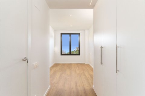 Apartamento de 3 dormitorios en venta en Cataluña, Spain № 6320 - foto 16