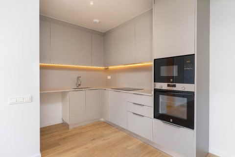 Apartamento de 3 dormitorios en venta en Cataluña, Spain № 6320 - foto 20