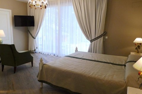Сasa de 6 dormitorios en venta en Calonge, Gerona, Cataluña, Spain № 1389 - foto 24