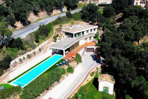 Сasa de 5 dormitorios en venta en Castell d'Aro, Gerona, Cataluña, Spain № 1392