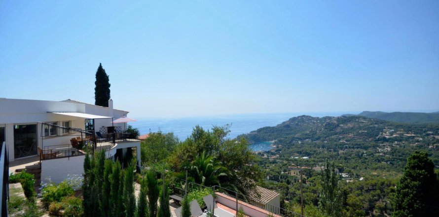 5 bedrooms house for sale in Begur, Girona, Catalonia, Spain № 1393