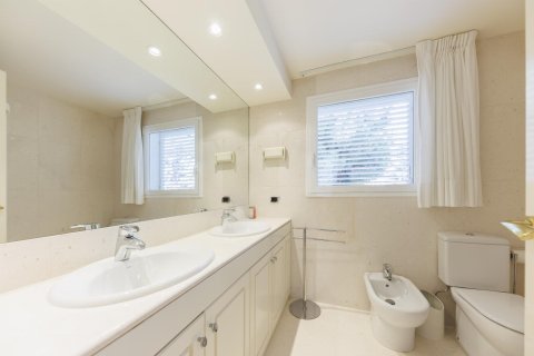 Сasa de 7 dormitorios en venta en S'Agaró, Gerona, Cataluña, Spain № 1391 - foto 21