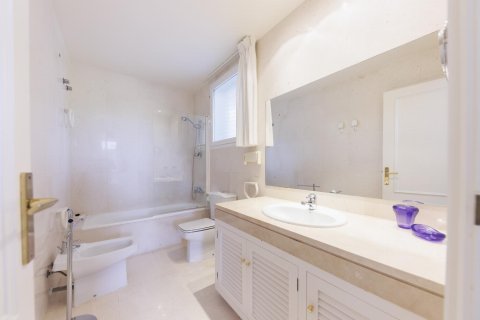 Сasa de 7 dormitorios en venta en S'Agaró, Gerona, Cataluña, Spain № 1391 - foto 12