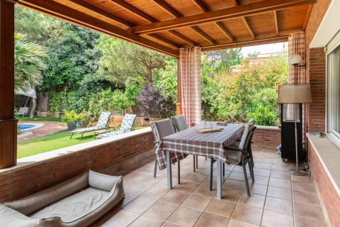 Сasa de 5 dormitorios en venta en Gavà, Barcelona, Cataluña, Spain № 1394 - foto 25