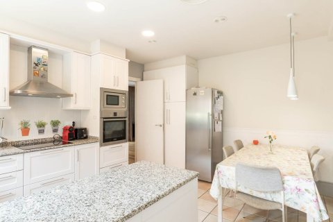 Сasa de 5 dormitorios en venta en Gavà, Barcelona, Cataluña, Spain № 1394 - foto 7