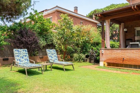 Сasa de 5 dormitorios en venta en Gavà, Barcelona, Cataluña, Spain № 1394 - foto 27