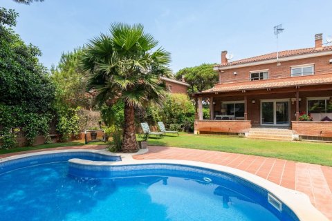 Сasa de 5 dormitorios en venta en Gavà, Barcelona, Cataluña, Spain № 1394 - foto 30