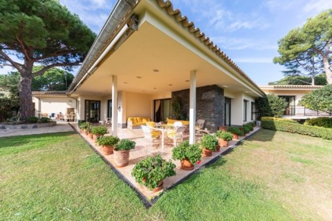 Сasa de 4 dormitorios en venta en S'Agaró, Gerona, Cataluña, Spain № 1390 - foto 4