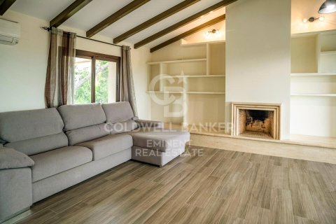 Сasa de 9 dormitorios en venta en Castelldefels, Barcelona, Cataluña, Spain № 5490 - foto 12