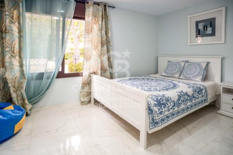 Сasa de 9 dormitorios en venta en Castelldefels, Barcelona, Cataluña, Spain № 5490 - foto 23