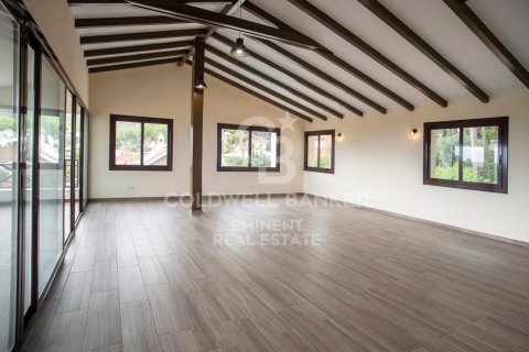 Сasa de 9 dormitorios en venta en Castelldefels, Barcelona, Cataluña, Spain № 5490 - foto 8