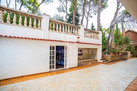 Сasa de 9 dormitorios en venta en Castelldefels, Barcelona, Cataluña, Spain № 5490 - foto 6