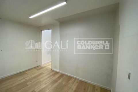 100 sq.m. office for sale in Principado De Andorra (Ninguna Poblacion Tiene C.P.), Lleida, Catalonia, Spain № 5491 - photo 9