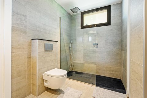 Сasa de 4 dormitorios en venta en Platja D'aro, Gerona, Cataluña, Spain № 1385 - foto 21