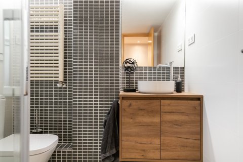 Apartamento de 2 dormitorios en venta en Barcelona, Cataluña, Spain № 1388 - foto 30