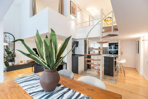 Apartamento de 2 dormitorios en venta en Barcelona, Cataluña, Spain № 1388 - foto 9