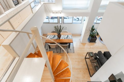 Apartamento de 2 dormitorios en venta en Barcelona, Cataluña, Spain № 1388 - foto 17