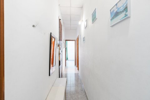 Apartamento de 3 dormitorios en venta en Barcelona, Cataluña, Spain № 1386 - foto 11