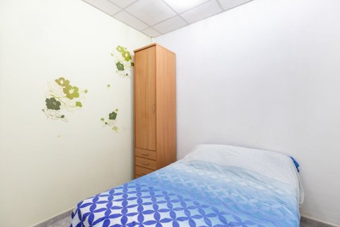 Apartamento de 3 dormitorios en venta en Barcelona, Cataluña, Spain № 1386 - foto 21