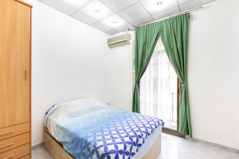 Apartamento de 3 dormitorios en venta en Barcelona, Cataluña, Spain № 1386 - foto 20