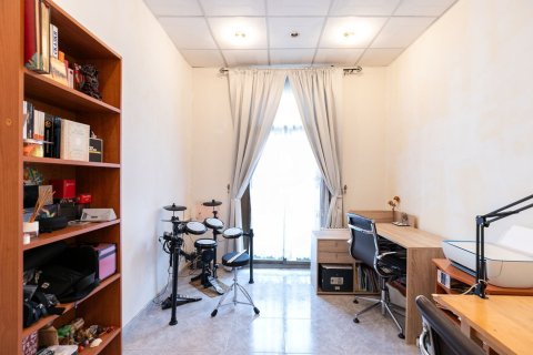 Apartamento de 3 dormitorios en venta en Barcelona, Cataluña, Spain № 1386 - foto 23