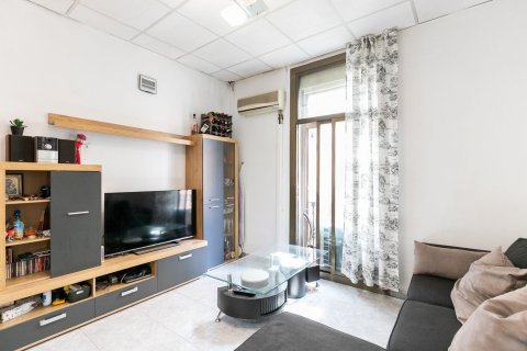 Apartamento de 3 dormitorios en venta en Barcelona, Cataluña, Spain № 1386 - foto 10