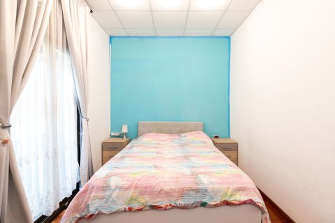 Apartamento de 3 dormitorios en venta en Barcelona, Cataluña, Spain № 1386 - foto 14