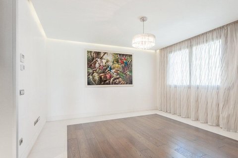 Сasa de 4 dormitorios en venta en Platja D'aro, Gerona, Cataluña, Spain № 1384 - foto 13