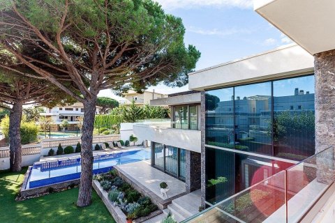 Сasa de 4 dormitorios en venta en Platja D'aro, Gerona, Cataluña, Spain № 1384 - foto 3