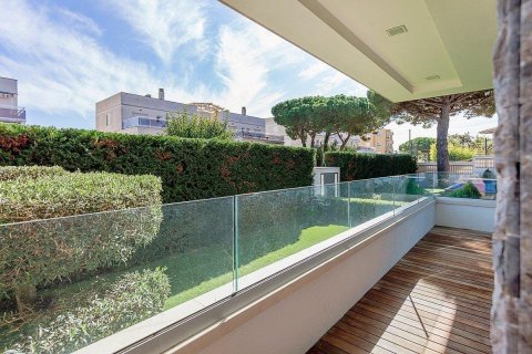Сasa de 4 dormitorios en venta en Platja D'aro, Gerona, Cataluña, Spain № 1384 - foto 21